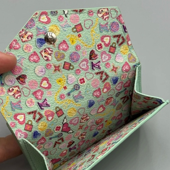 Louis Vuitton Mini Lockme Menthe Microchipped Wallet full inclusion - Picture 16 of 17